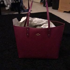 Fuchsia/Brown reversible city tote